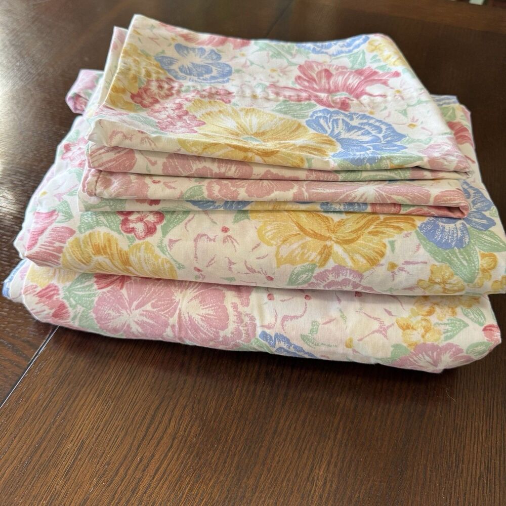 Vintage WestPoint Stevens Queen Sheet Set Floral 4 Pc USA Cottagecore Pastel